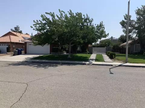 37014 57th St E, Palmdale, CA 93552 photo 1