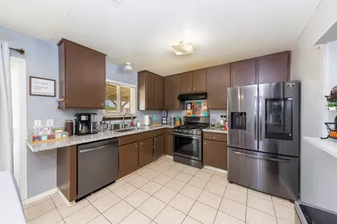 40975 174th St E, Lancaster, CA 93535 photo 8