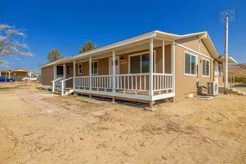 3639 Backus Rd, Mojave, CA 93501 photo 3