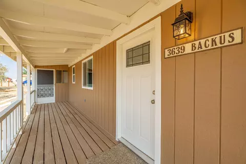 3639 Backus Rd, Mojave, CA 93501 photo 4