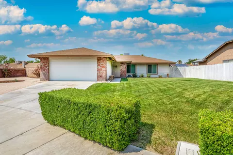 2129 Dallin St, Lancaster, CA 93536 photo 3