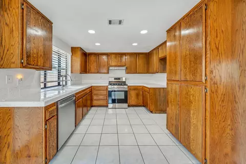 2129 Dallin St, Lancaster, CA 93536 photo 15