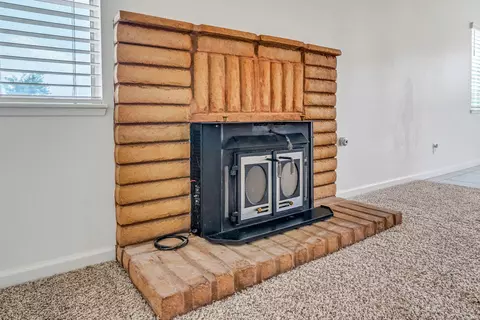 2129 Dallin St, Lancaster, CA 93536 photo 8