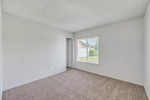 2129 Dallin St, Lancaster, CA 93536 photo 24