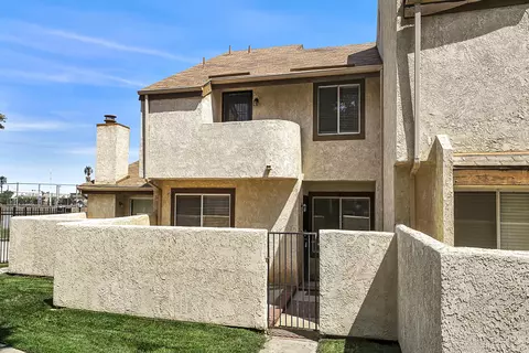 1840 Ave J2 E #2, Lancaster, CA 93535 photo 4