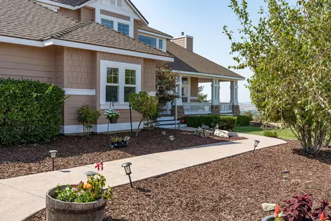 19551 Sioux St, Tehachapi, CA 93561 photo 4