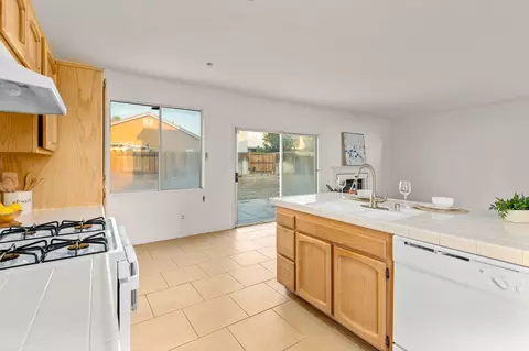 37846 58th St E, Palmdale, CA 93552 photo 20