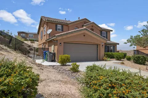 38463 Sphynx Dr, Palmdale, CA 93551 photo 3