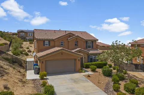 38463 Sphynx Dr, Palmdale, CA 93551 photo 2