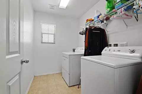 38463 Sphynx Dr, Palmdale, CA 93551 photo 13