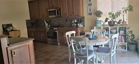 45557 Stanridge Ave, Lancaster, CA 93535 photo 5