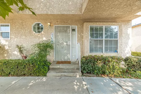 43605 Park Ave, Lancaster, CA 93534 photo 2