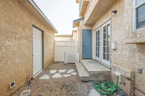 43605 Park Ave, Lancaster, CA 93534 photo 11