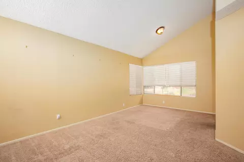4715 Adela Ct, Palmdale, CA 93552 photo 6