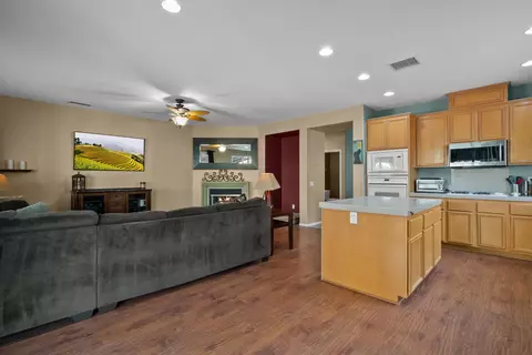 43928 Freer Way, Lancaster, CA 93536 photo 8