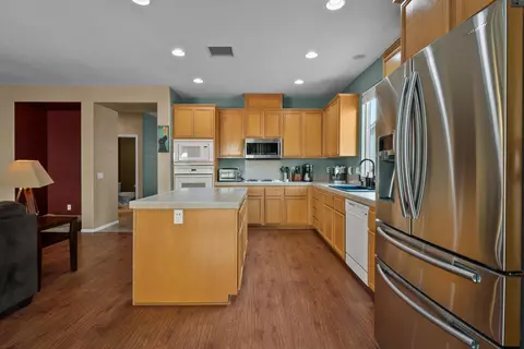 43928 Freer Way, Lancaster, CA 93536 photo 11