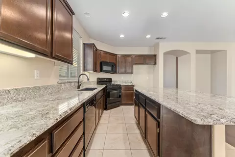 6101 Kindling Ct, Lancaster, CA 93536 photo 11