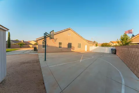 6101 Kindling Ct, Lancaster, CA 93536 photo 24