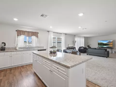 3519 Garnet Ln, Lancaster, CA 93535 photo 6