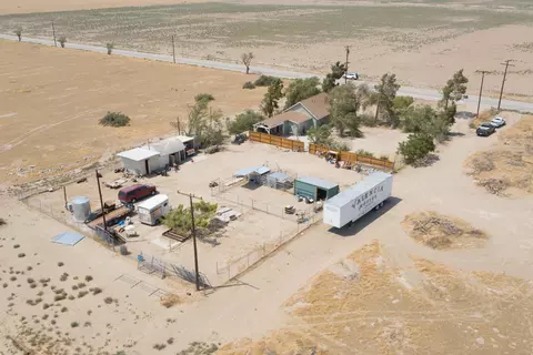 8658 Ave H E, Lancaster, CA 93535 photo 31