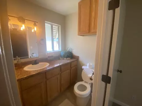 1214 Ivyton St W, Lancaster, CA 93534 photo 9