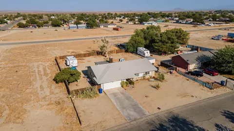 41114 174th St E, Lancaster, CA 93535 photo 3