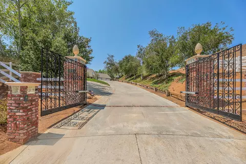 3966 Sourdough Rd, Acton, CA 93510 photo 2