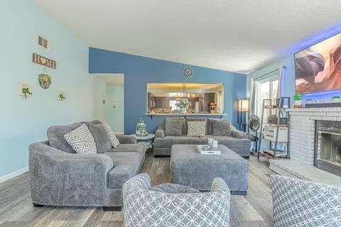 43642 17th St E, Lancaster, CA 93535 photo 5