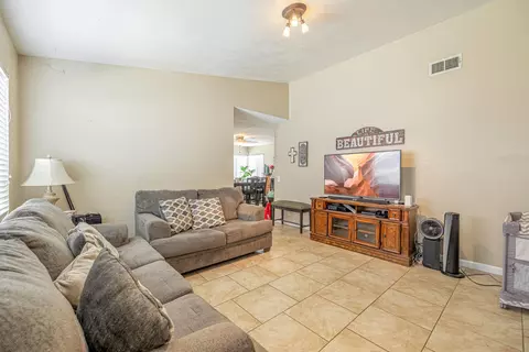 37138 28th St E, Palmdale, CA 93550 photo 7