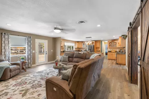 22362 Highline Rd, Tehachapi, CA 93561 photo 10