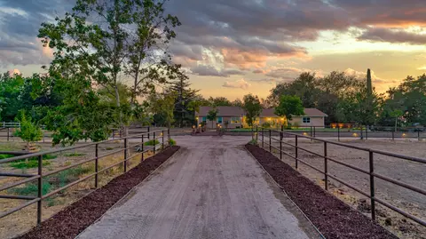 22362 Highline Rd, Tehachapi, CA 93561 photo 3