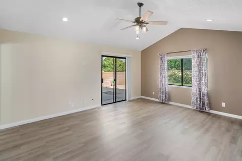 1341 Avenue J12 E, Lancaster, CA 93535 photo 16