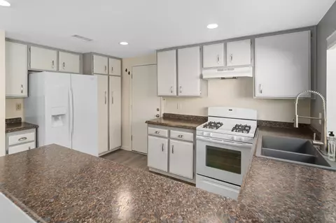 1341 Avenue J12 E, Lancaster, CA 93535 photo 14