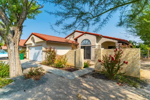 1341 Avenue J12 E, Lancaster, CA 93535 photo 3