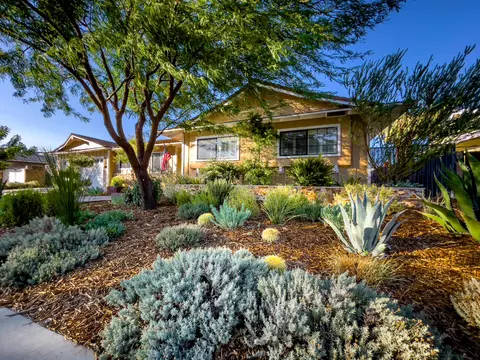 2613 Dallin St, Lancaster, CA 93536 photo 4