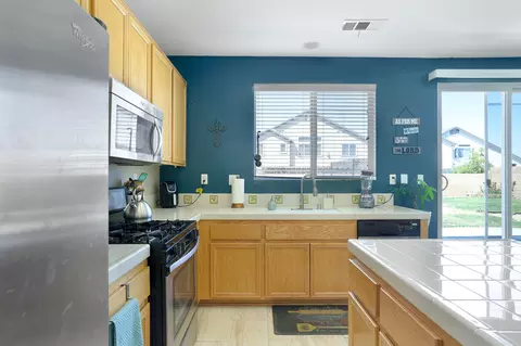 5761 Monaco Dr, Palmdale, CA 93552 photo 20