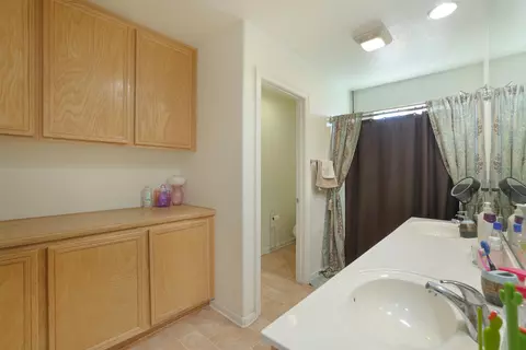 5761 Monaco Dr, Palmdale, CA 93552 photo 28