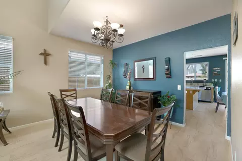 5761 Monaco Dr, Palmdale, CA 93552 photo 4