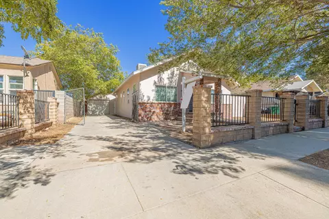 44632 Elm Ave, Lancaster, CA 93534 photo 3