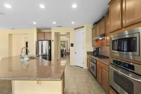 3746 Paddock Way, Lancaster, CA 93536 photo 13