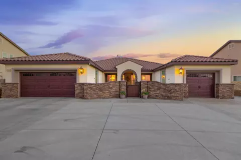 3746 Paddock Way, Lancaster, CA 93536 photo 2