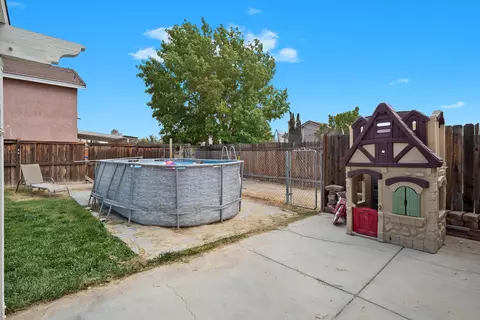44218 Freer Way, Lancaster, CA 93536 photo 25