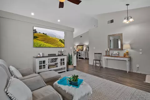44218 Freer Way, Lancaster, CA 93536 photo 5