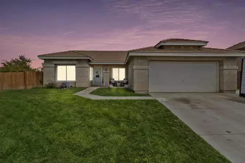 44218 Freer Way, Lancaster, CA 93536 photo 1