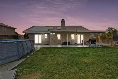 44218 Freer Way, Lancaster, CA 93536 photo 2