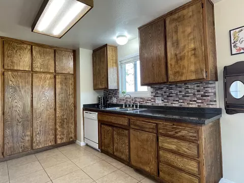 21521 San Gabriel Dr, Tehachapi, CA 93561 photo 8