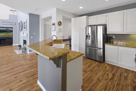 4303 Vahan Ct, Lancaster, CA 93536 photo 7