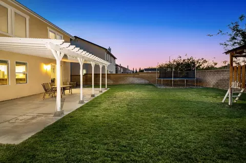 4303 Vahan Ct, Lancaster, CA 93536 photo 3