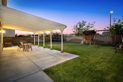 4303 Vahan Ct, Lancaster, CA 93536 photo 4