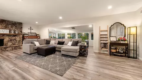 44660 Lowtree Ave, Lancaster, CA 93534 photo 13